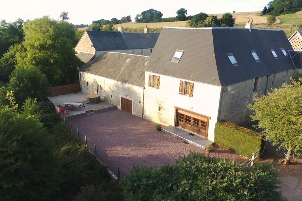 Domaine Des Hetres Villa Longraye Exterior photo